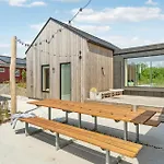 Vakantiehuis Beautiful In With Sauna
